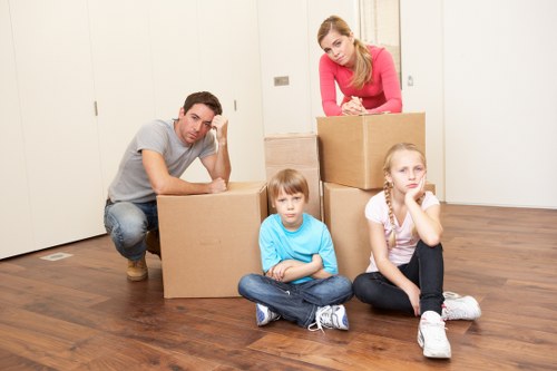 Secure loading of household furniture for flat removals in Pettswood